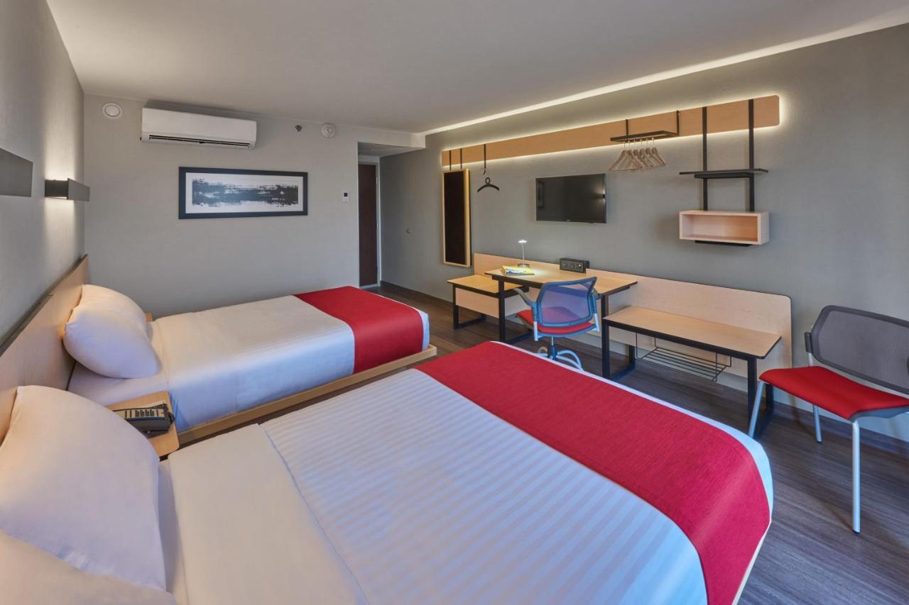 City Express By Marriott Mérida Esterno foto