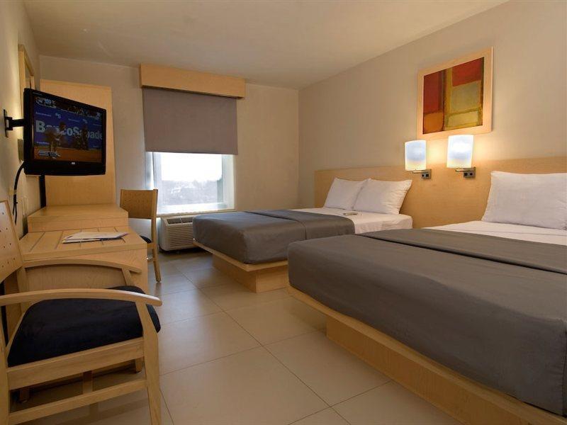 City Express By Marriott Mérida Esterno foto