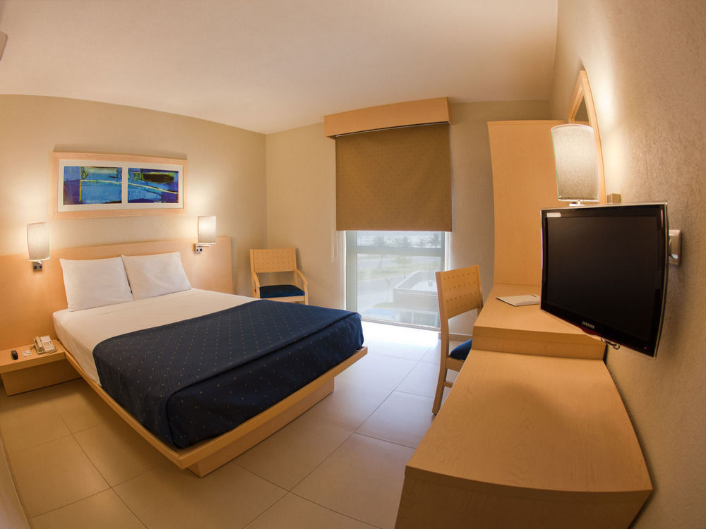 City Express By Marriott Mérida Esterno foto